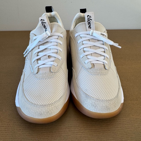 Clove Strada Sand/White/Gum Healthcare Lace-up Comfort Sneakers Size W8/M6.5 - Picture 2 of 8